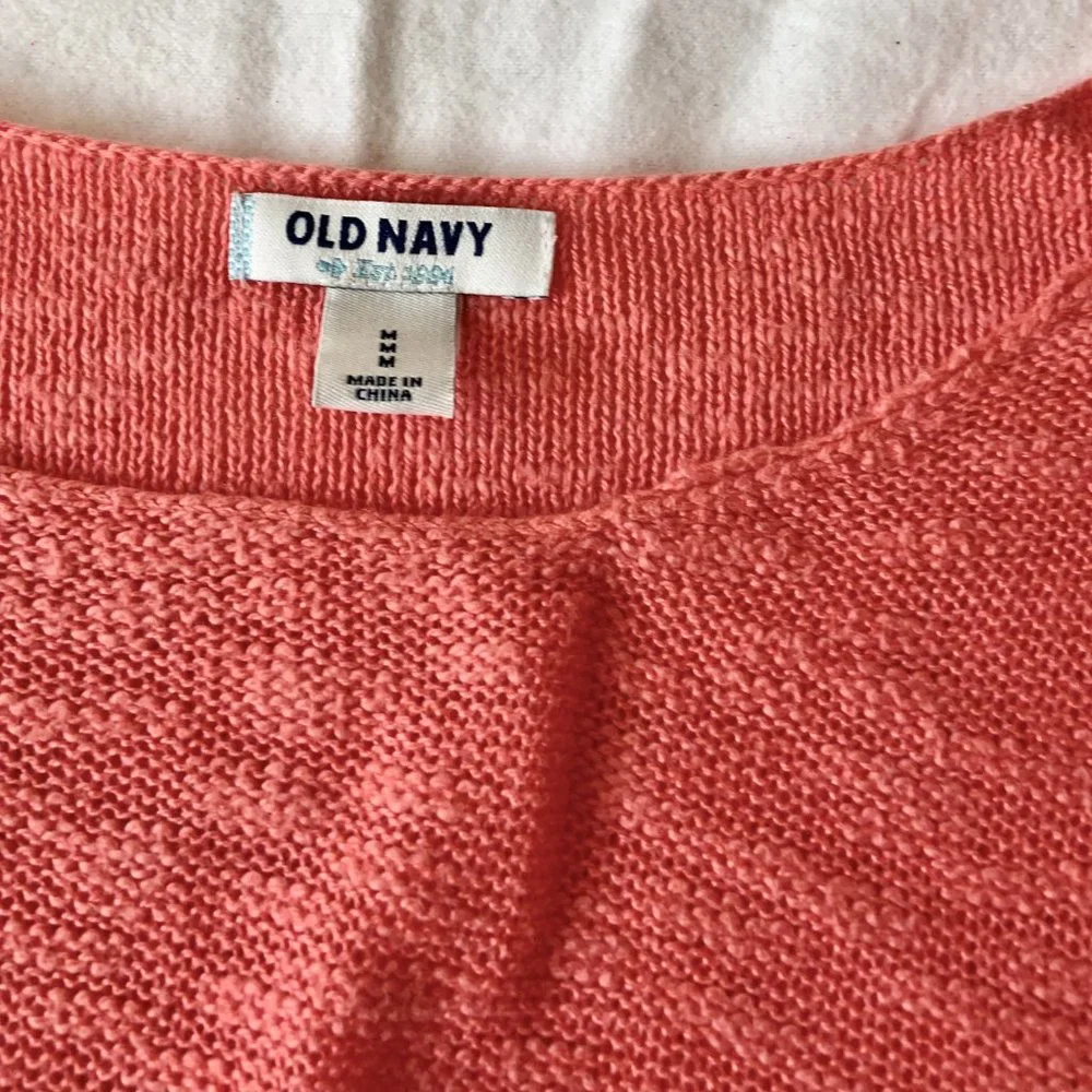 Old Navy Lightweight sweater, 3/4 sleeves Coral color, size M - Picture 2 of 3